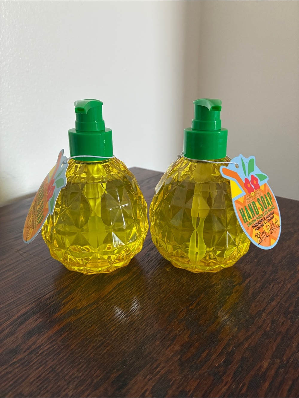 NWT- Set of 2- Pineapple Scented- Pineapple Shaped Hand Soap Dispensers 9.4oz x2